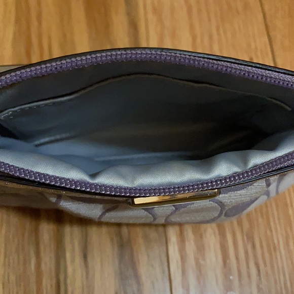 Coach Wristlet - Picture 2 of 2